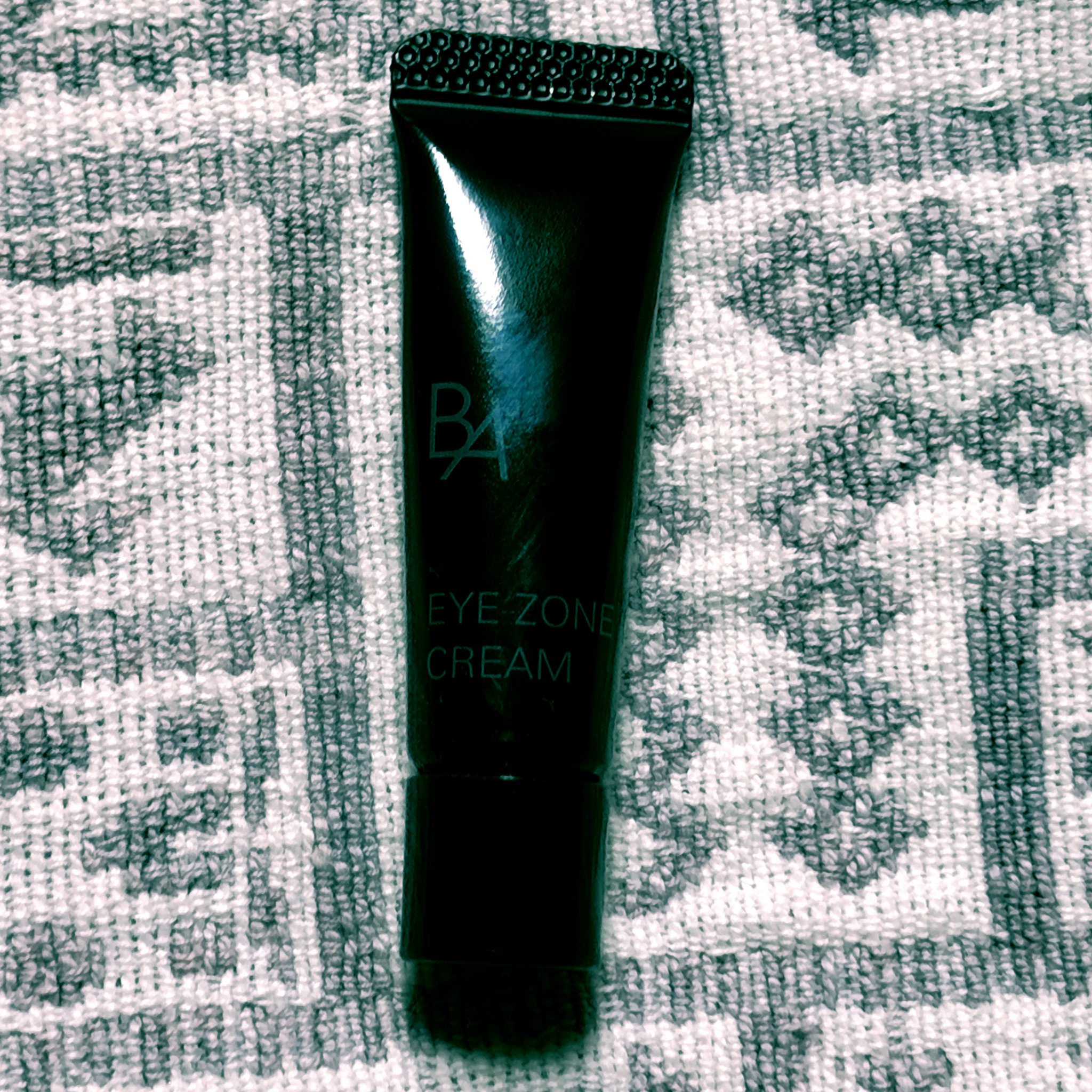 B.A B.A アイゾーンクリーム Nのクチコミ「2026年は、目もとケアも頑張ります🐮🎍

ピタっと密着して良きクリーム

乾燥小じわ対策にも.....」（1枚目）