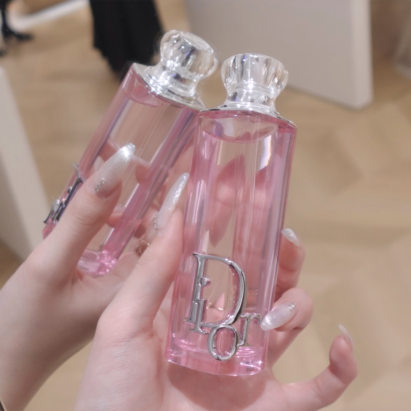 みんな⁉️今日発売‼️買って‼️