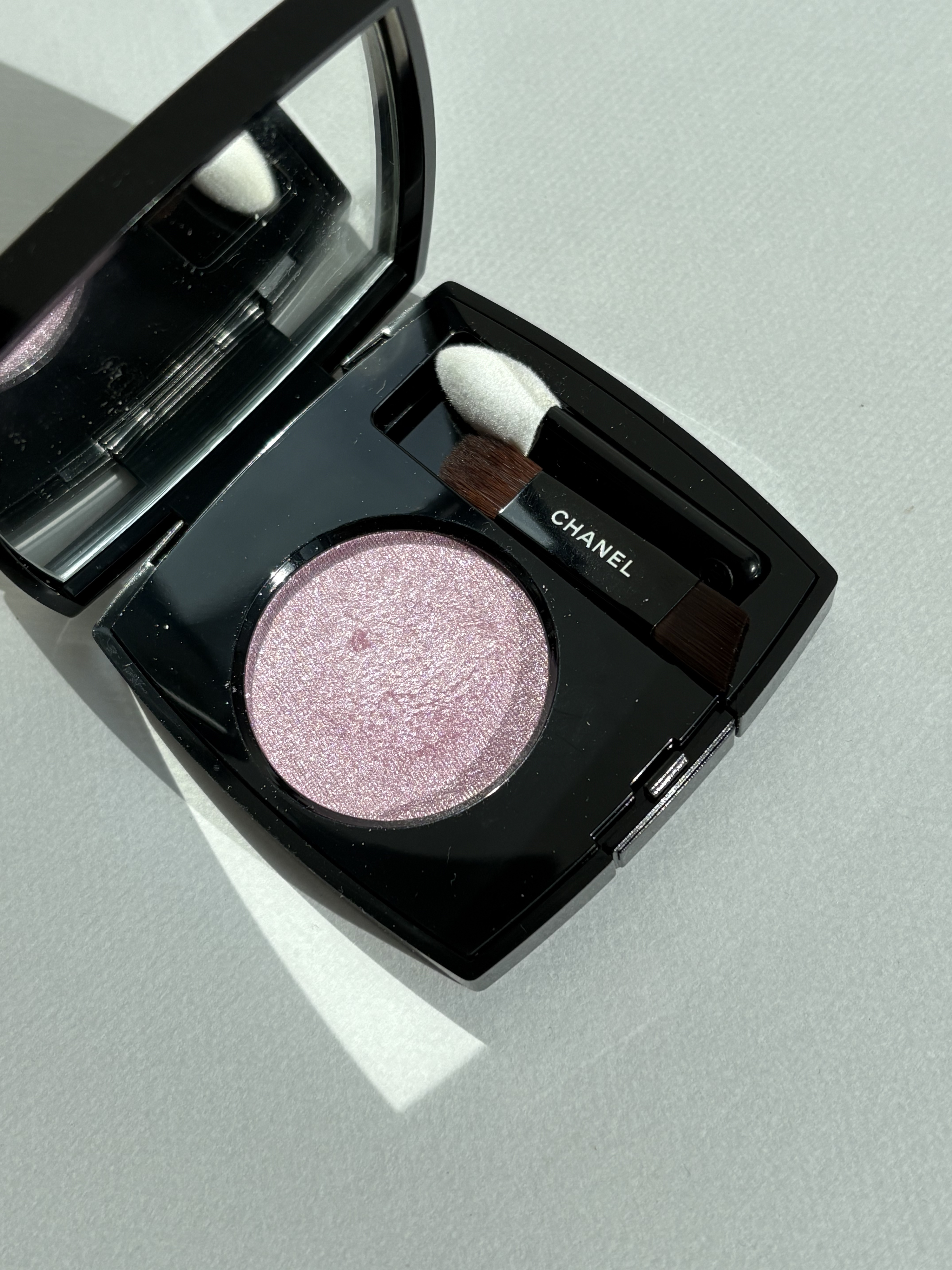 スティロ オンブル エ コントゥール/CHANEL/スティックアイシャドウを使ったクチコミ（2枚目）