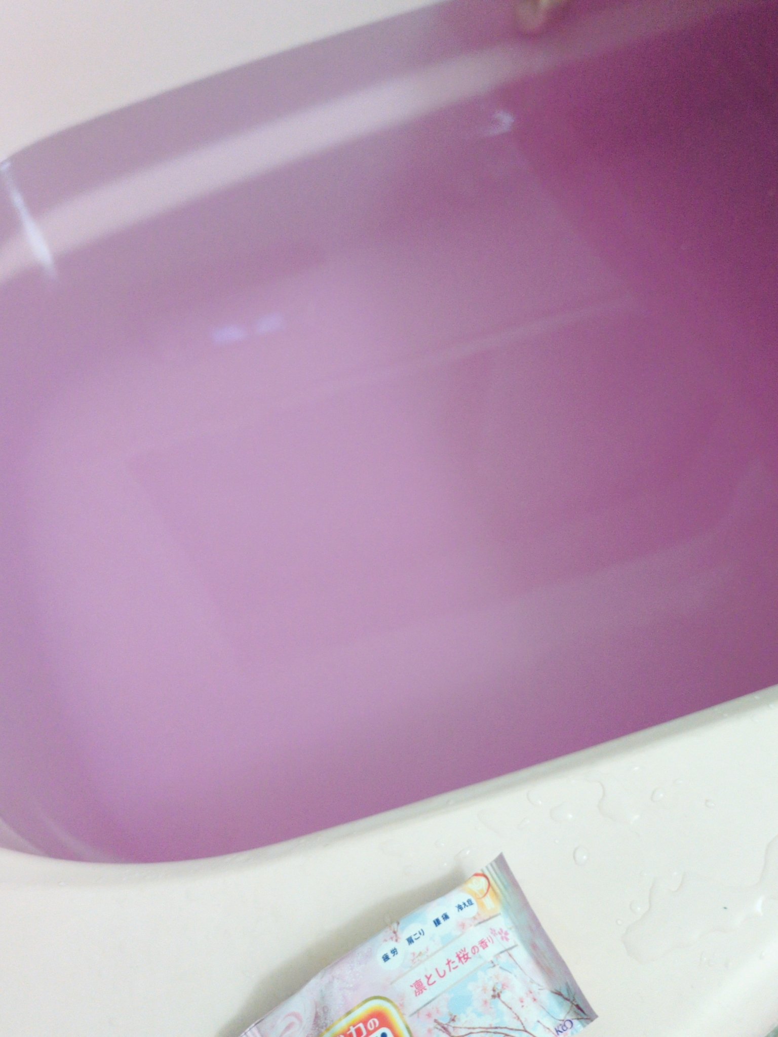 バブ バブ　至福の花果実めぐり浴のクチコミ「バブ　バブ　至福の花果実めぐり浴　12錠入


❀炭酸ガスが温浴効果を高め血行を促進することで.....」（2枚目）