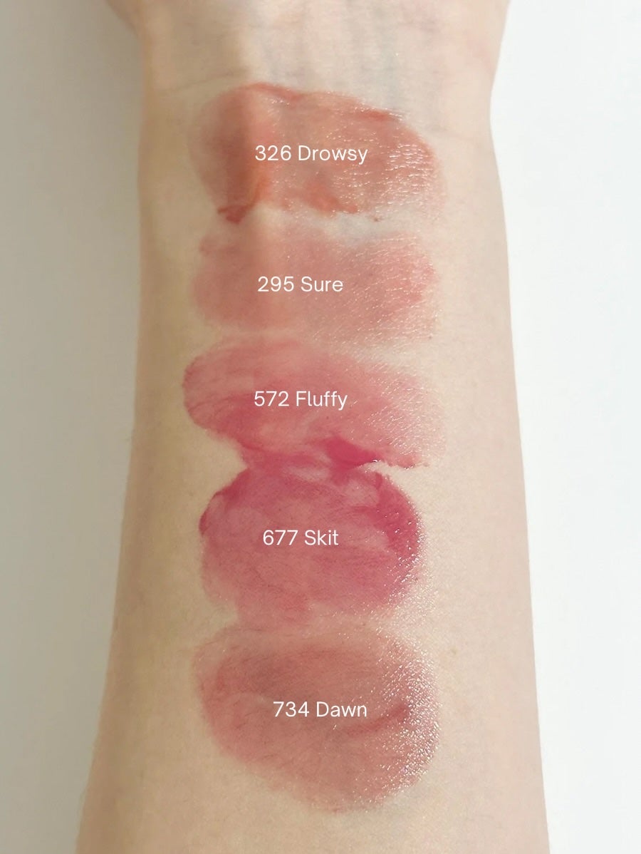 るあん on LIPS 「リップスティックみたいなしっとり感と、ティントの密着力を両立し..」(4枚目)