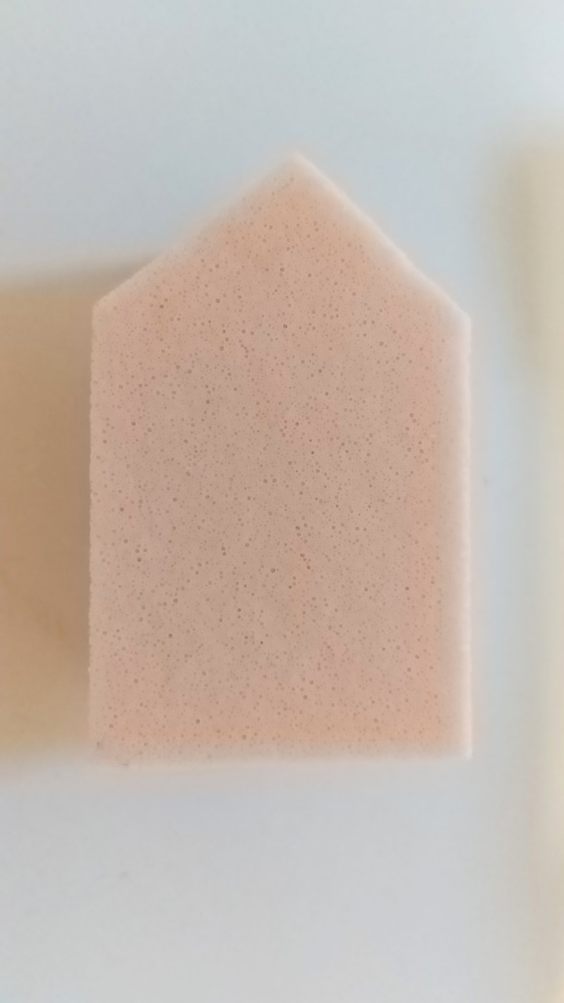 ロージーローザ バリュースポンジN ハウス型タイプS 30Pのクチコミ「ロージーローザ バリュースポンジN ハウス型タイプS 30P

リキッドファンデを使うとき、こ.....」（2枚目）