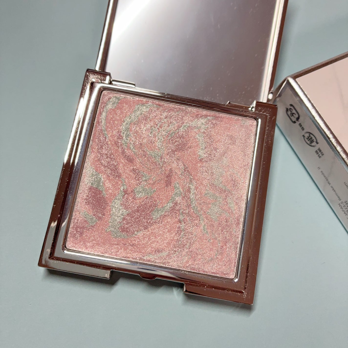 スキンルミナスハイライター/DEAR DAHLIA/パウダーハイライトを使ったクチコミ(2枚目)