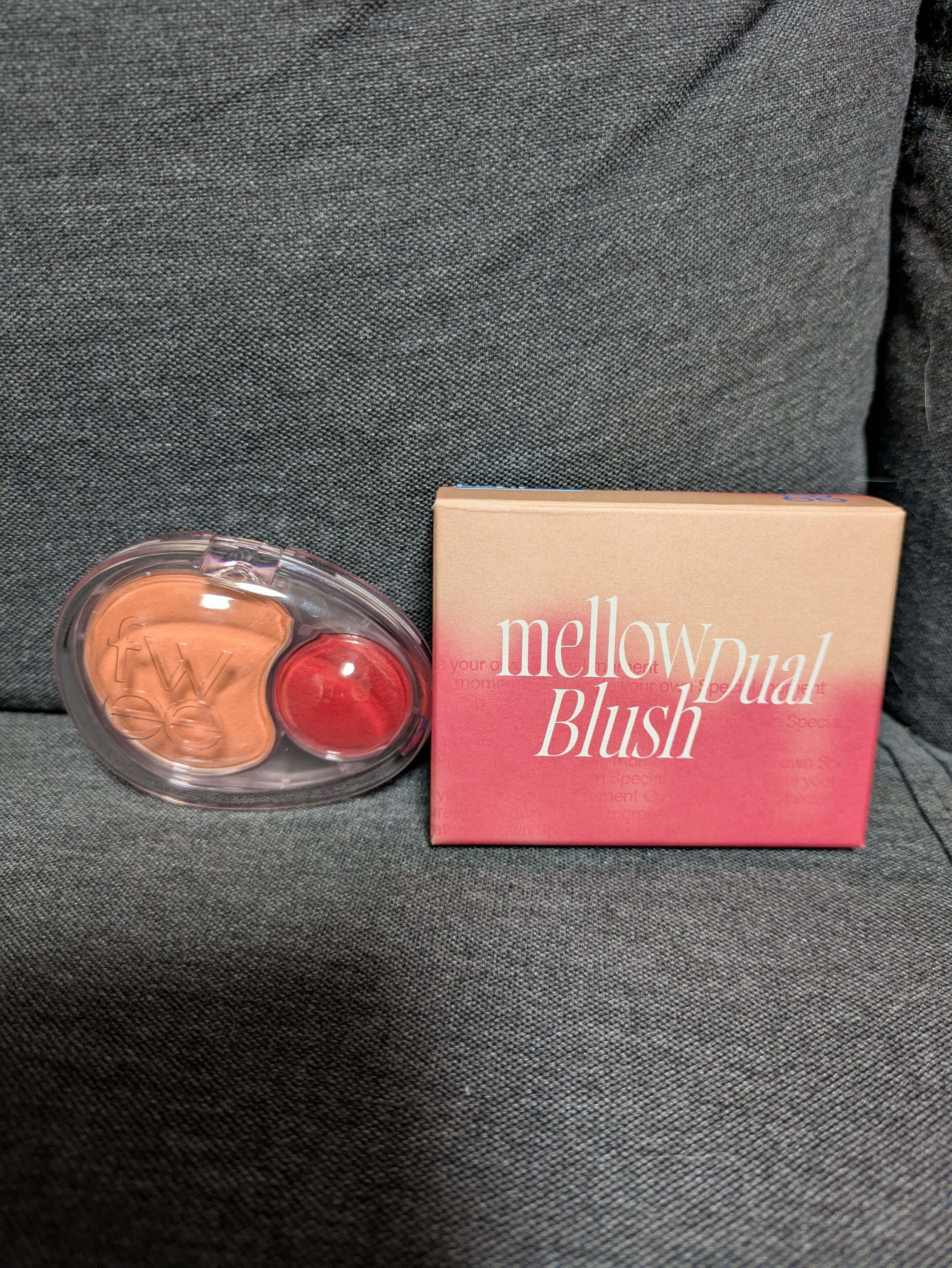 デュアルチークメロウ/fwee/ジェル・クリームチークを使ったクチコミ（3枚目）