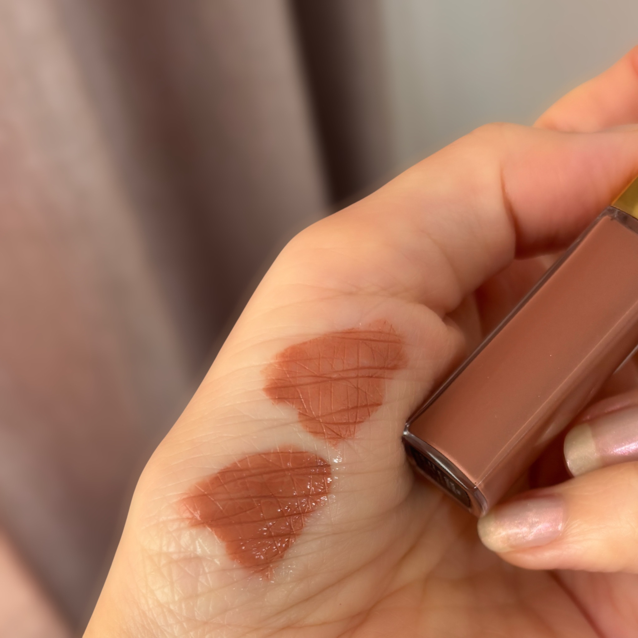 ル ルージュ デュオ ウルトラ トゥニュ/CHANEL/口紅を使ったクチコミ（2枚目）