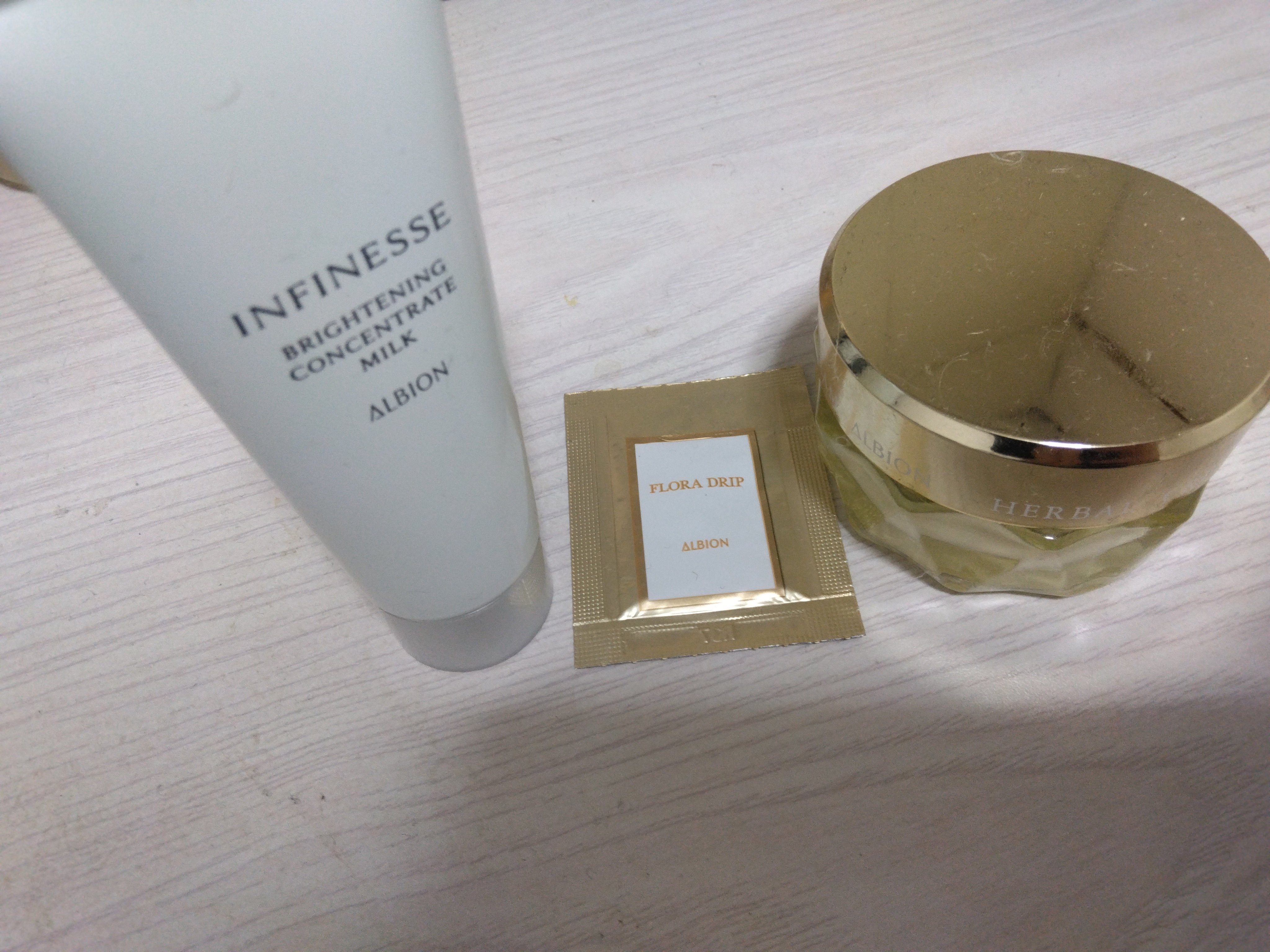 エクシア アンベアージュ クレンジングクリーム/ALBION/クレンジングクリームを使ったクチコミ（2枚目）