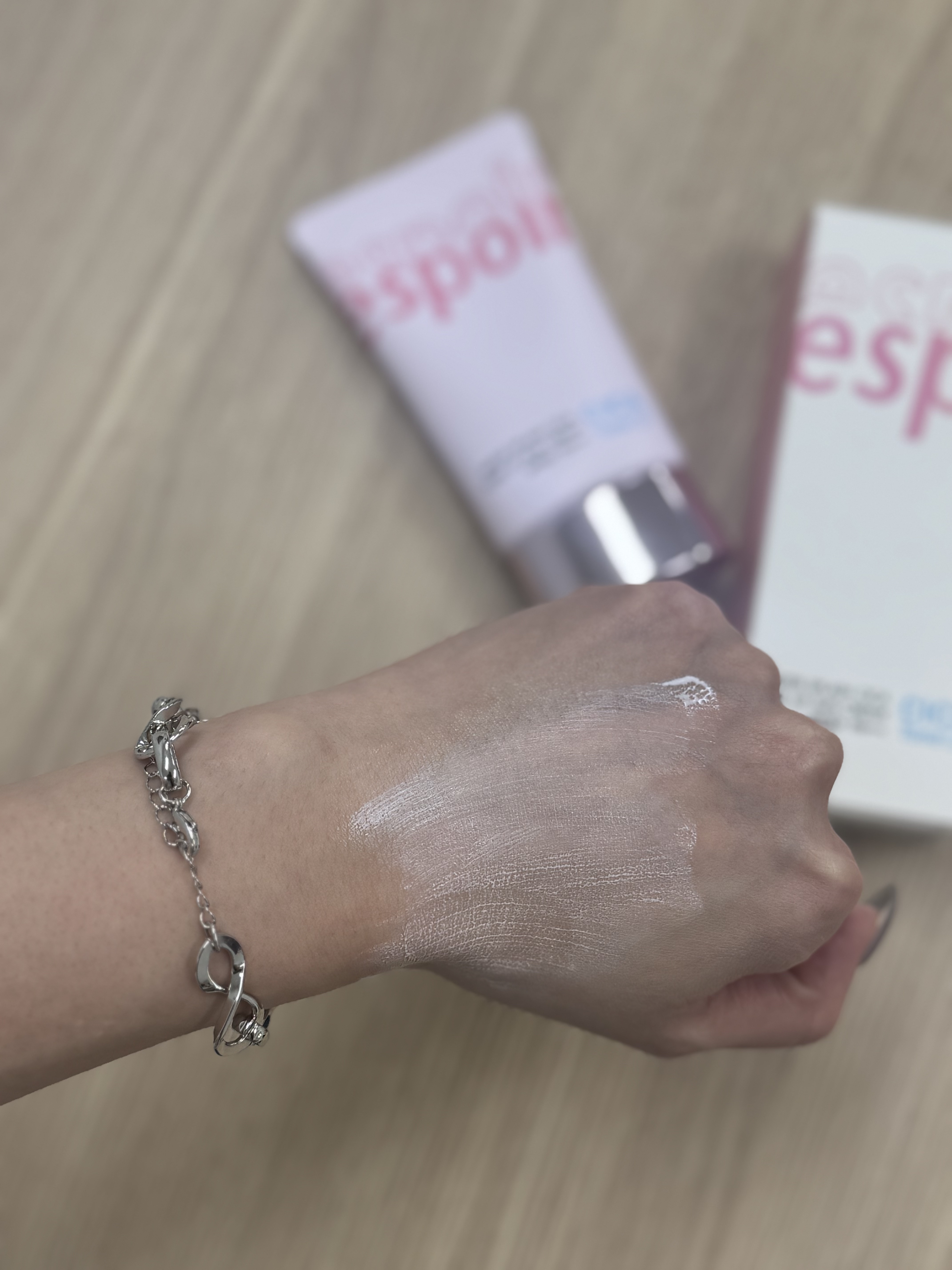 ウォータースプラッシュシカトーンアップクリーム/espoir/化粧下地を使ったクチコミ（2枚目）