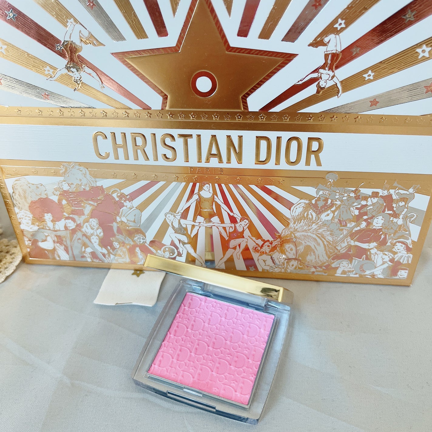 バックステージ ロージー グロウ(ホリデーコレクション 2025 限定品)/Dior/チークを使ったクチコミ(1枚目)