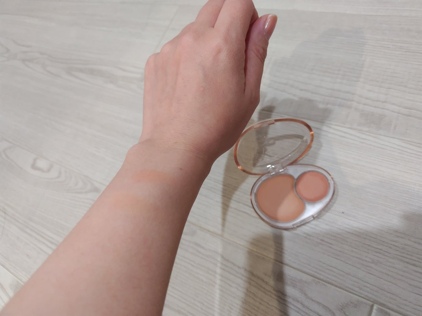 デュアルチークメロウ/fwee/ジェル・クリームチークを使ったクチコミ(4枚目)