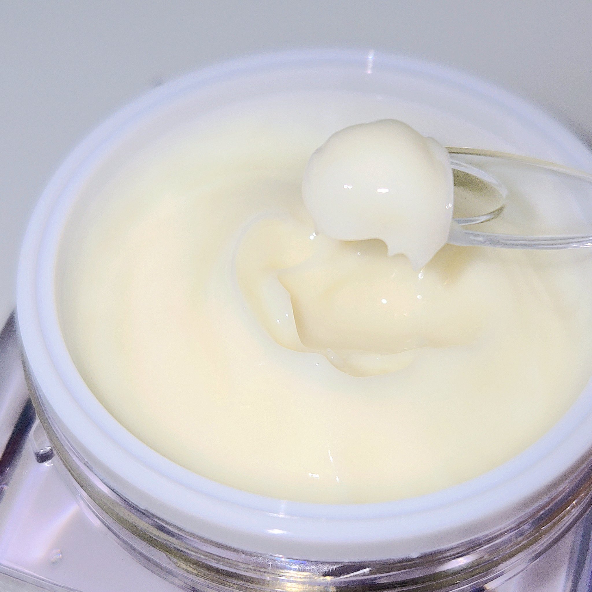 5番 白玉グルタチオンCメラゼロクリーム/numbuzin/フェイスクリームを使ったクチコミ（3枚目）