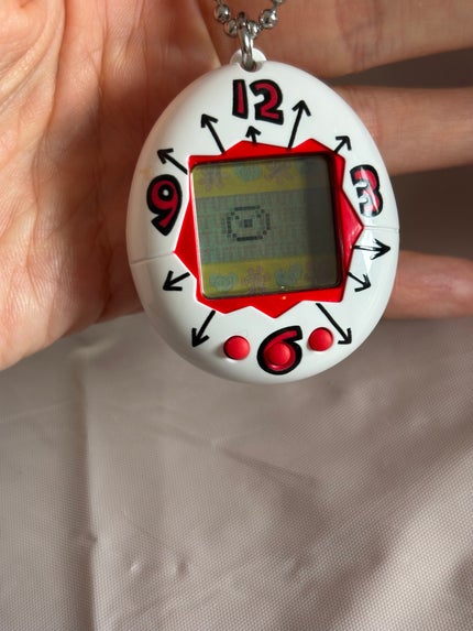 ぷぅぴぃ《紫コス部💜💗》 on LIPS 「⸜❤️⸝🥚UTオリジナルたまごっち🥚⸜❤️⸝2990円✨️紅白..」(2枚目)