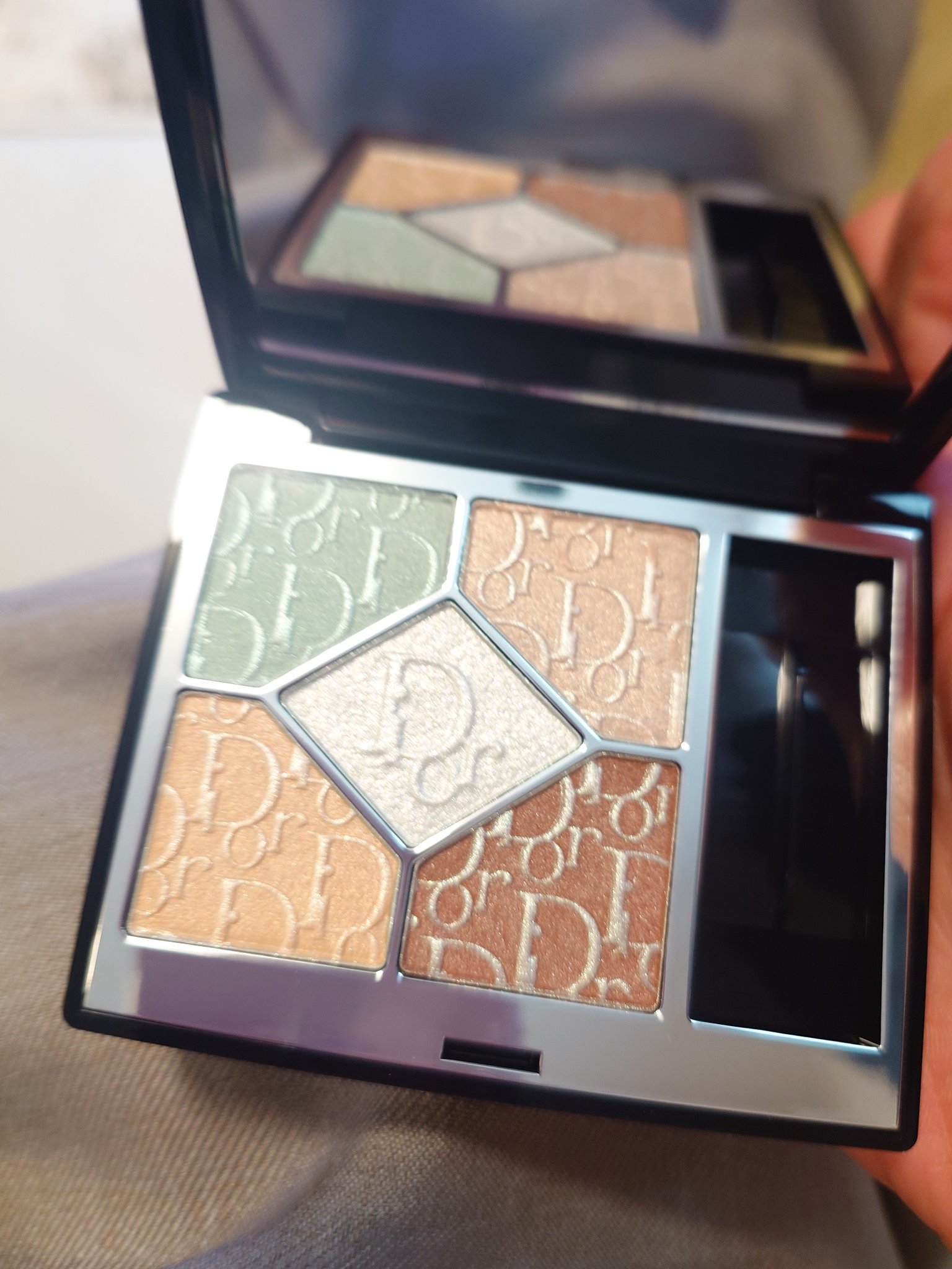 ディオールショウ サンク クルール/Dior/アイシャドウを使ったクチコミ（1枚目）