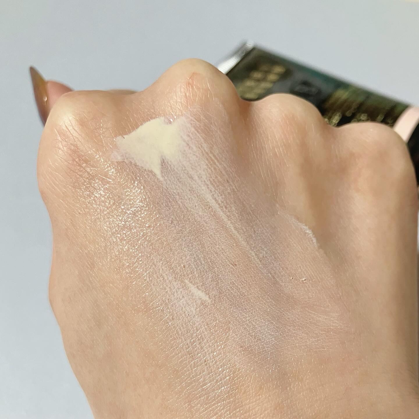 インテンシブ セラム ラディアンス プライマー/BOBBI BROWN/化粧下地を使ったクチコミ（2枚目）