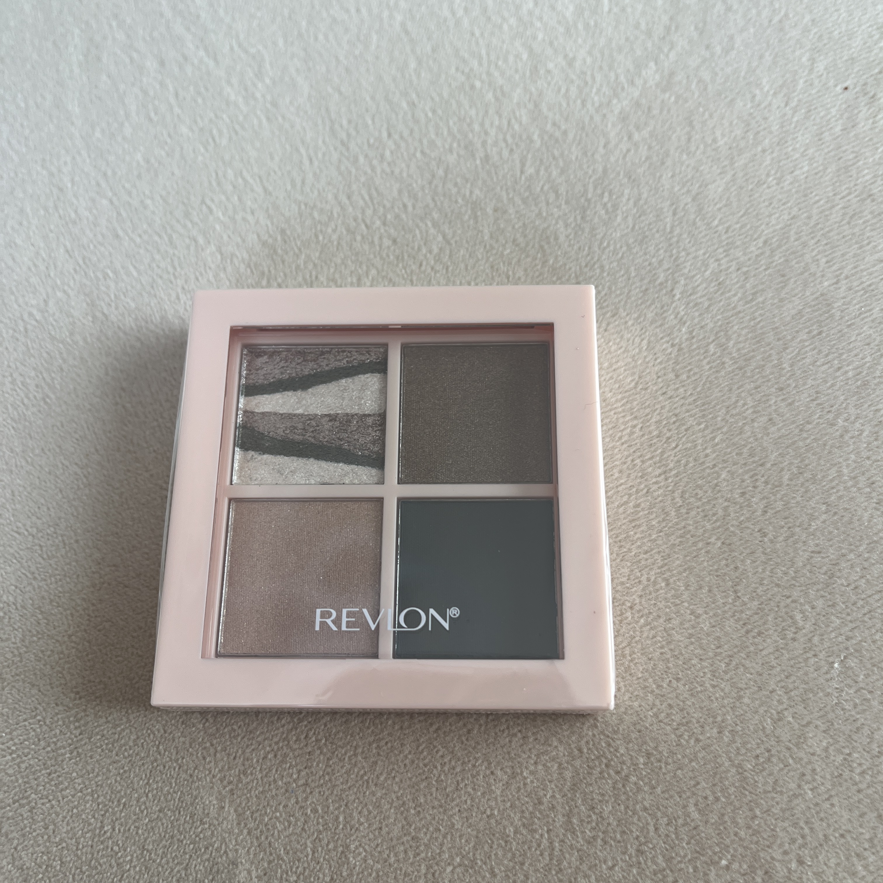 カラーステイ ロングウェア メイクアップ/REVLON/リキッドファンデーションを使ったクチコミ（3枚目）