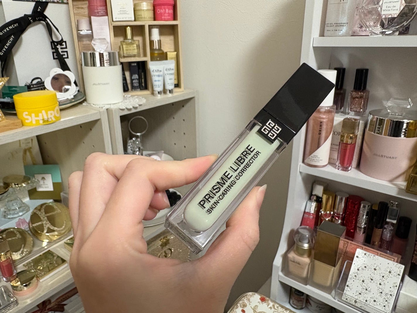 プリズム・リーブル・スキンケアリング・コレクター/GIVENCHY/化粧下地を使ったクチコミ(1枚目)