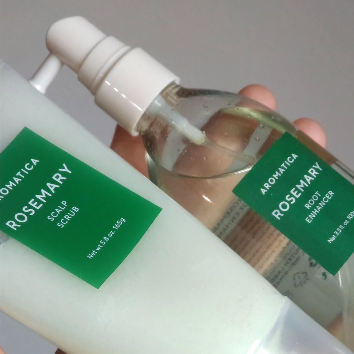 ローズマリー スカルプ スクラブ/AROMATICA/ヘッドスクラブを使ったクチコミ（2枚目）