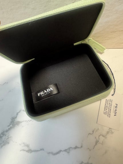 リップ バーム ブラッシング ケア/PRADA BEAUTY/リップバームを使ったクチコミ(8枚目)