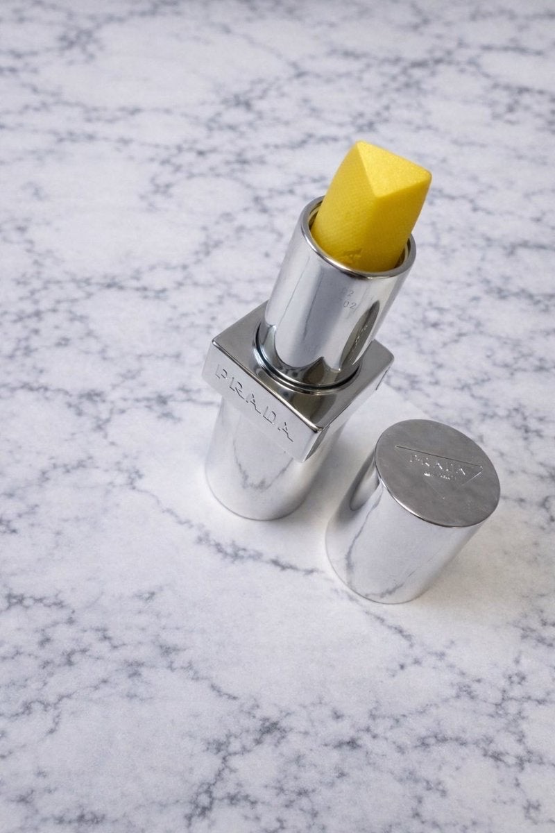 リップ バーム フロスティング ケア リップ バーム フロスティング ケア/PRADA BEAUTY/リップバームを使ったクチコミ（2枚目）