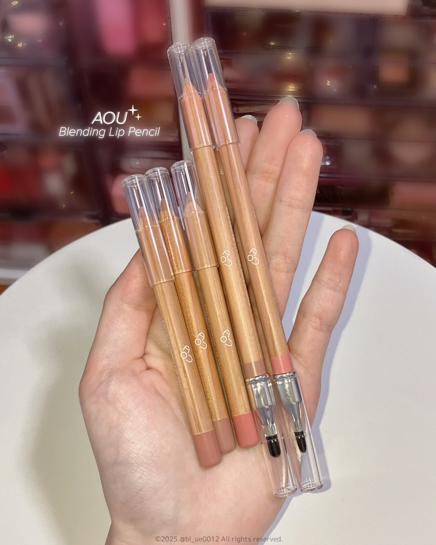 GLOWY TINT BALM/AOU/リップグロスを使ったクチコミ(2枚目)