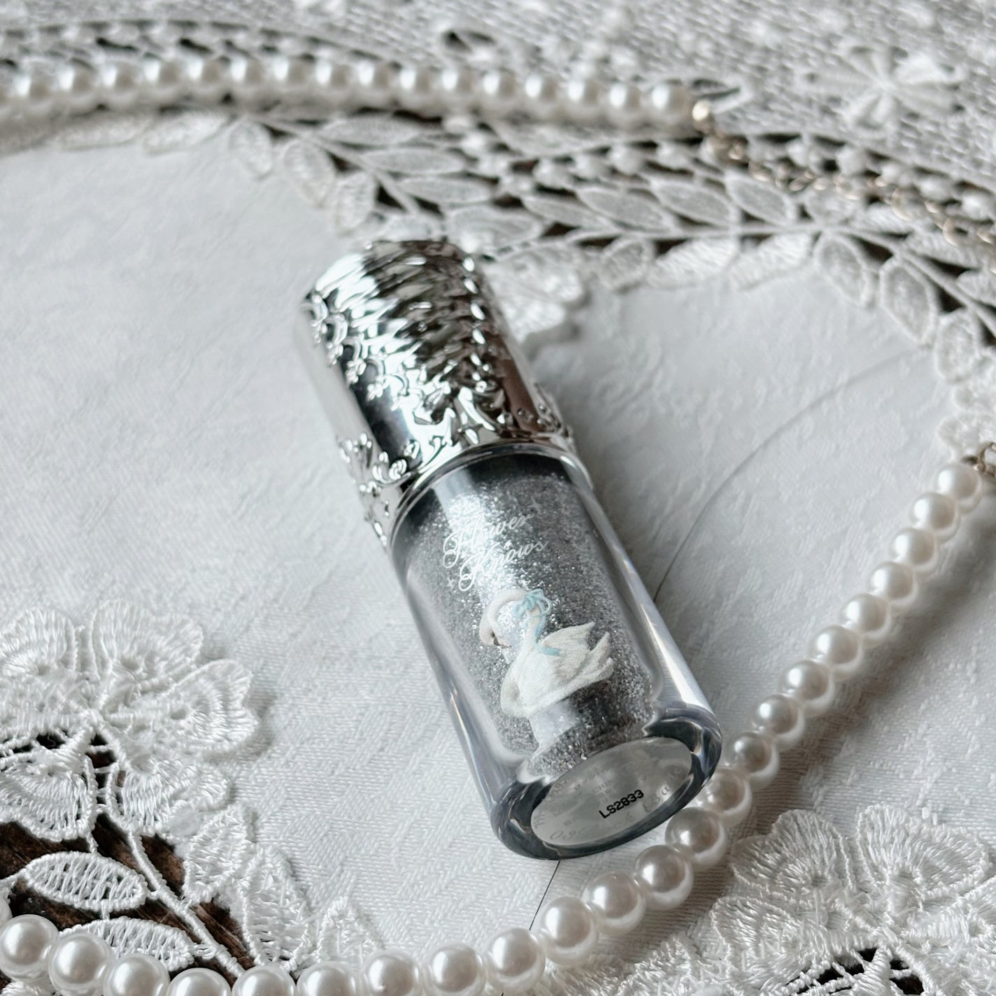 フラワーノーズ スワンバレエシリーズ リキッドアイシャドウ/FlowerKnows/リキッドアイシャドウを使ったクチコミ(5枚目)