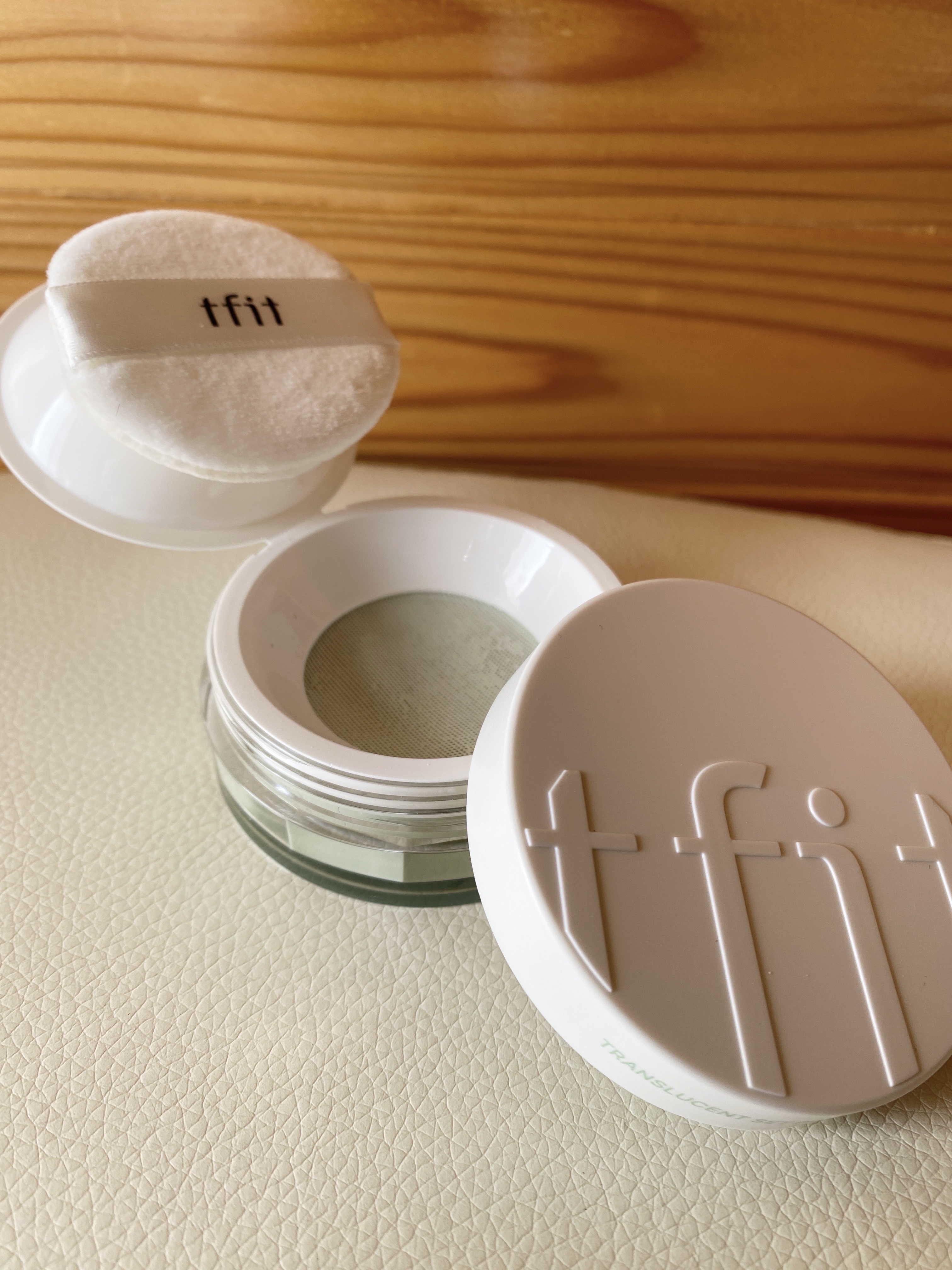 トランスルーセントセットフィニッシングパウダー/TFIT/ルースパウダーを使ったクチコミ（2枚目）