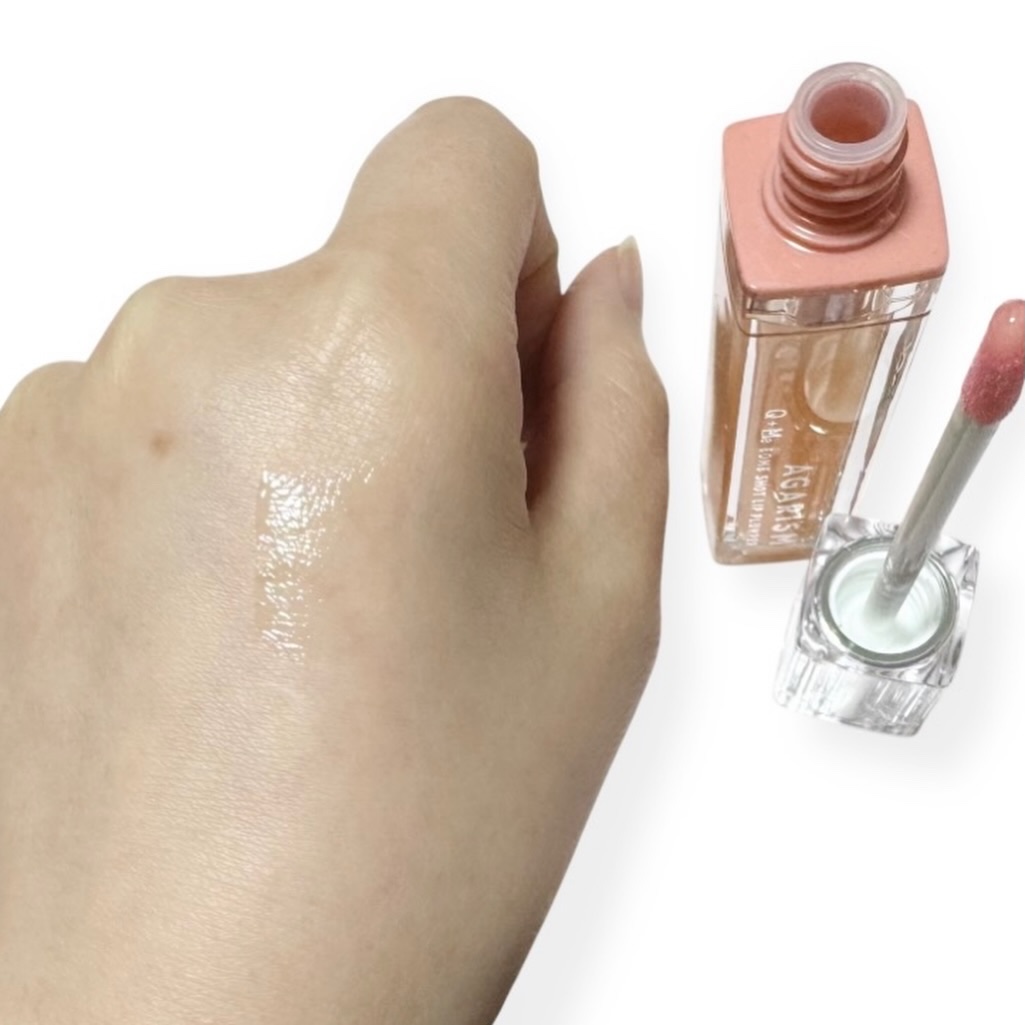 AGARISM キューミ―ボムショットリッププランパーのクチコミ「キューミーボムショットリッププランパー

塗った瞬間ぷっくりを叶える！
唇ヒアル級プランパー
.....」（2枚目）