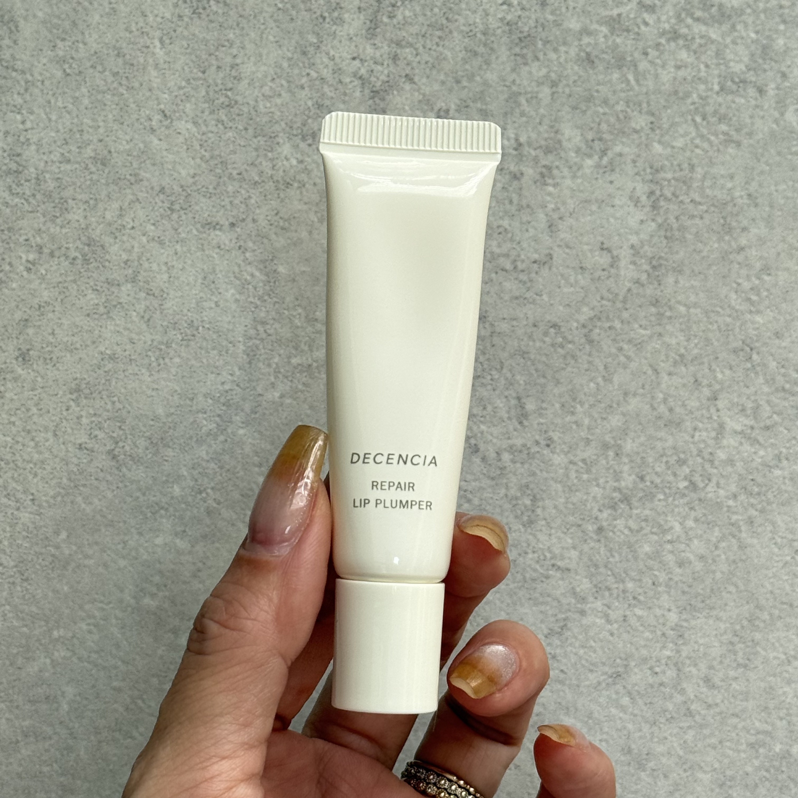 ディセンシア リペア リップ プランパー/DECENCIA/リッププランパーを使ったクチコミ（3枚目）
