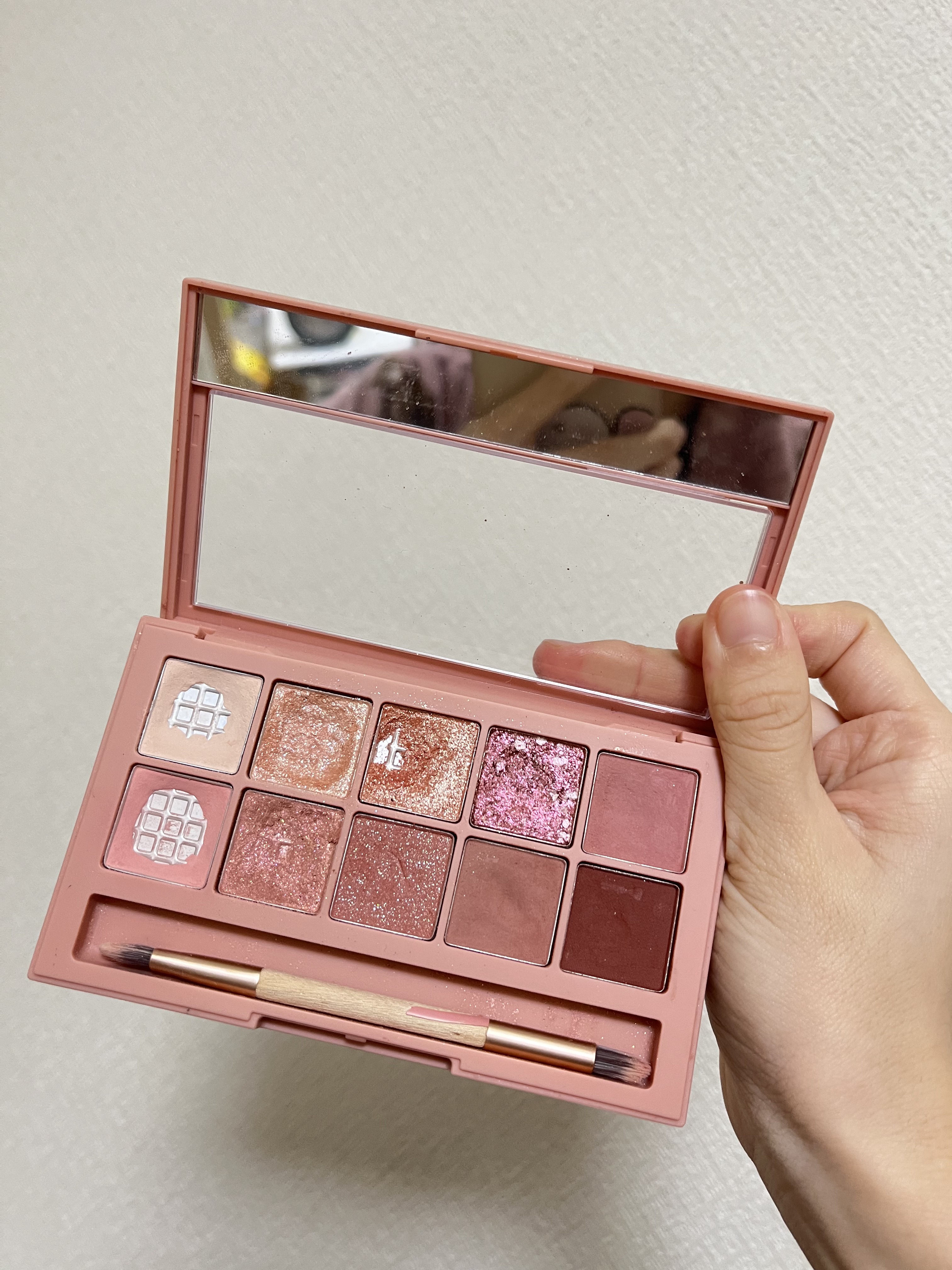CLIO プロ アイ パレットのクチコミ「今回はCLIOのプロ アイ パレット01SIMPLY PINK¥3,740のご紹介です🩷

こ.....」（3枚目）