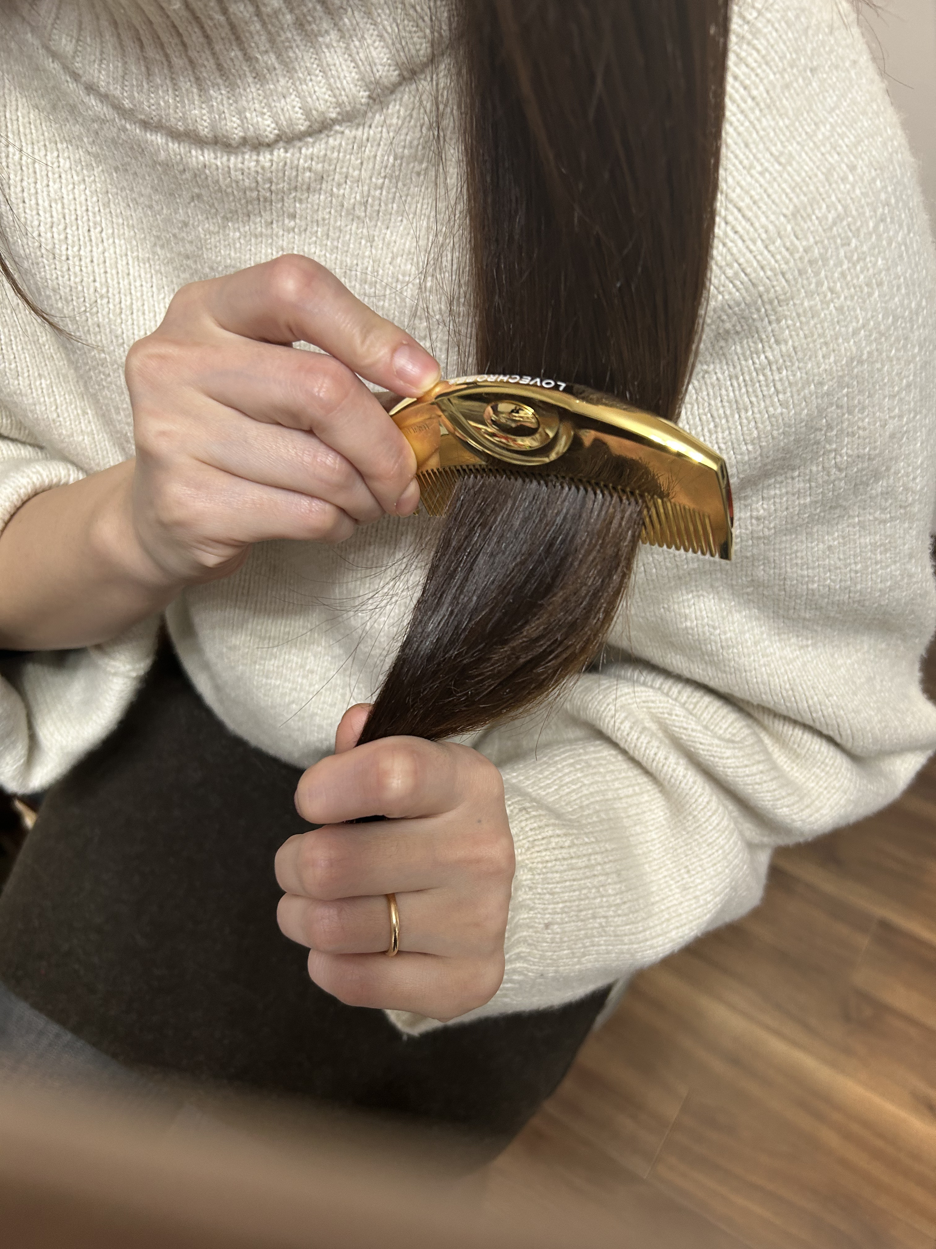 (R)K24GPツキ ゴールド/LOVECHROME/ヘアコームを使ったクチコミ（2枚目）