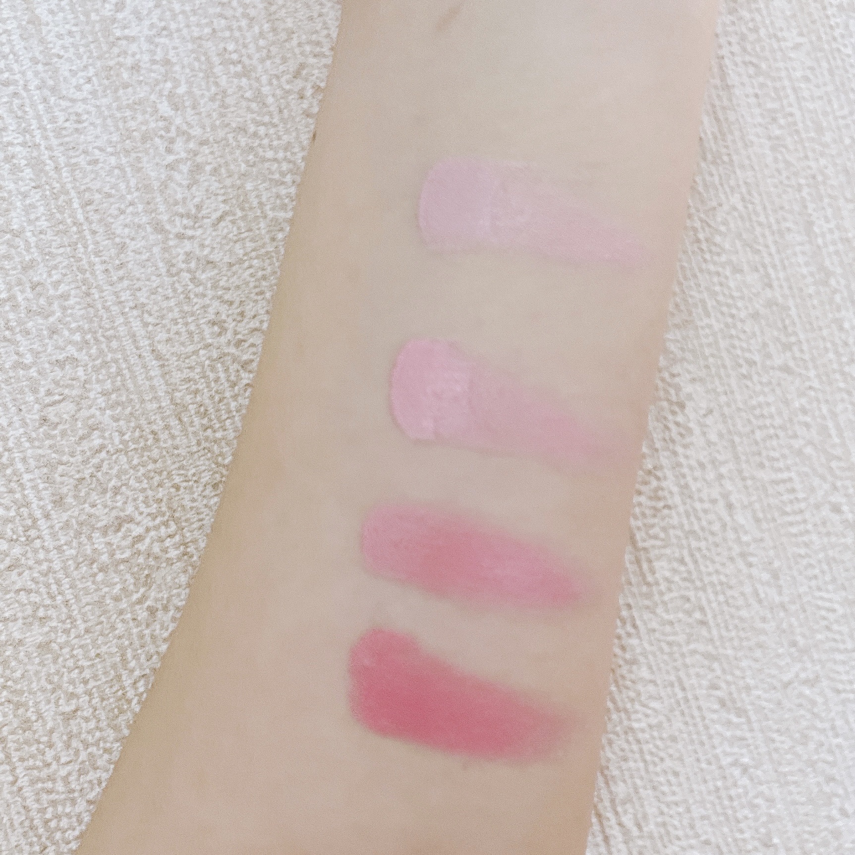 ブレンディングムードチーク 19 ミルキーベリー/dasique/パウダーチークを使ったクチコミ（2枚目）