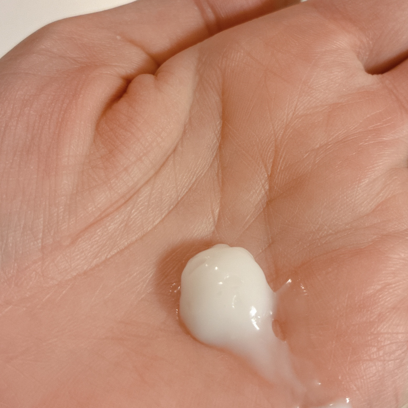 AQ リペア エッセンスシャンプー/DECORTÉ/市販シャンプーを使ったクチコミ（3枚目）