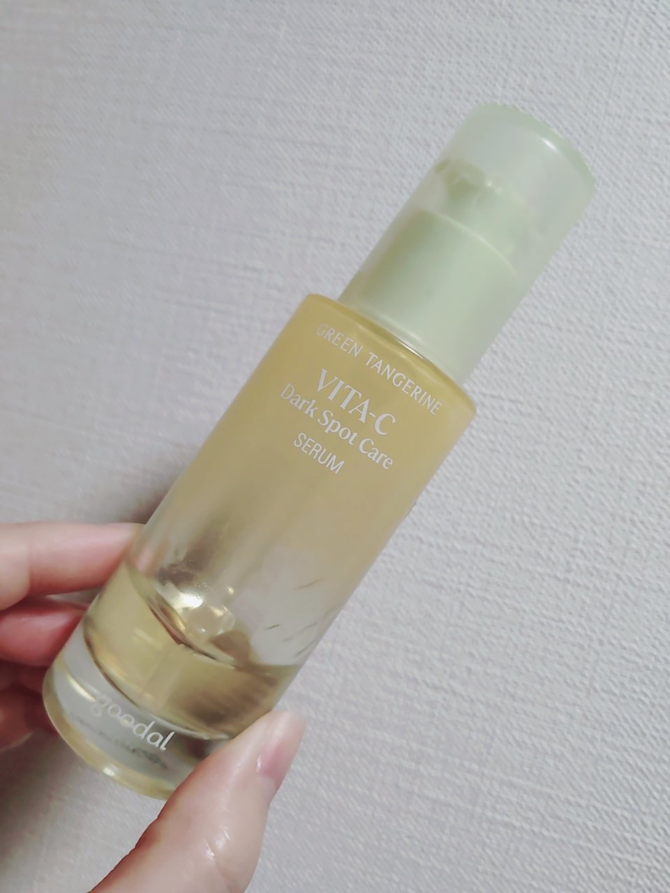 goodal　グリーンタンジェリン ビタC ダークスポットケアセラム

皆さん、こんにちは😊
goodal　グリーンタンジェリン ビタC ダークスポットケアセラムを紹介します。

ジェルタイプで使いやすく、ビタミン C だけど お肌に刺激