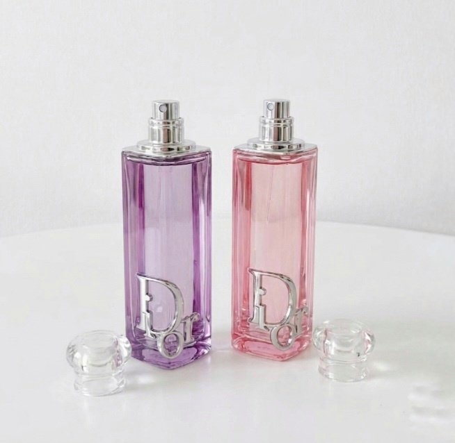 Dior ディオール アディクト ロージー グロウ（オードゥ パルファン）のクチコミ「Dior 
ディオール アディクト ロージー グロウ

ロ－ジ－グロウとパ－プルグロウを買って.....」（2枚目）