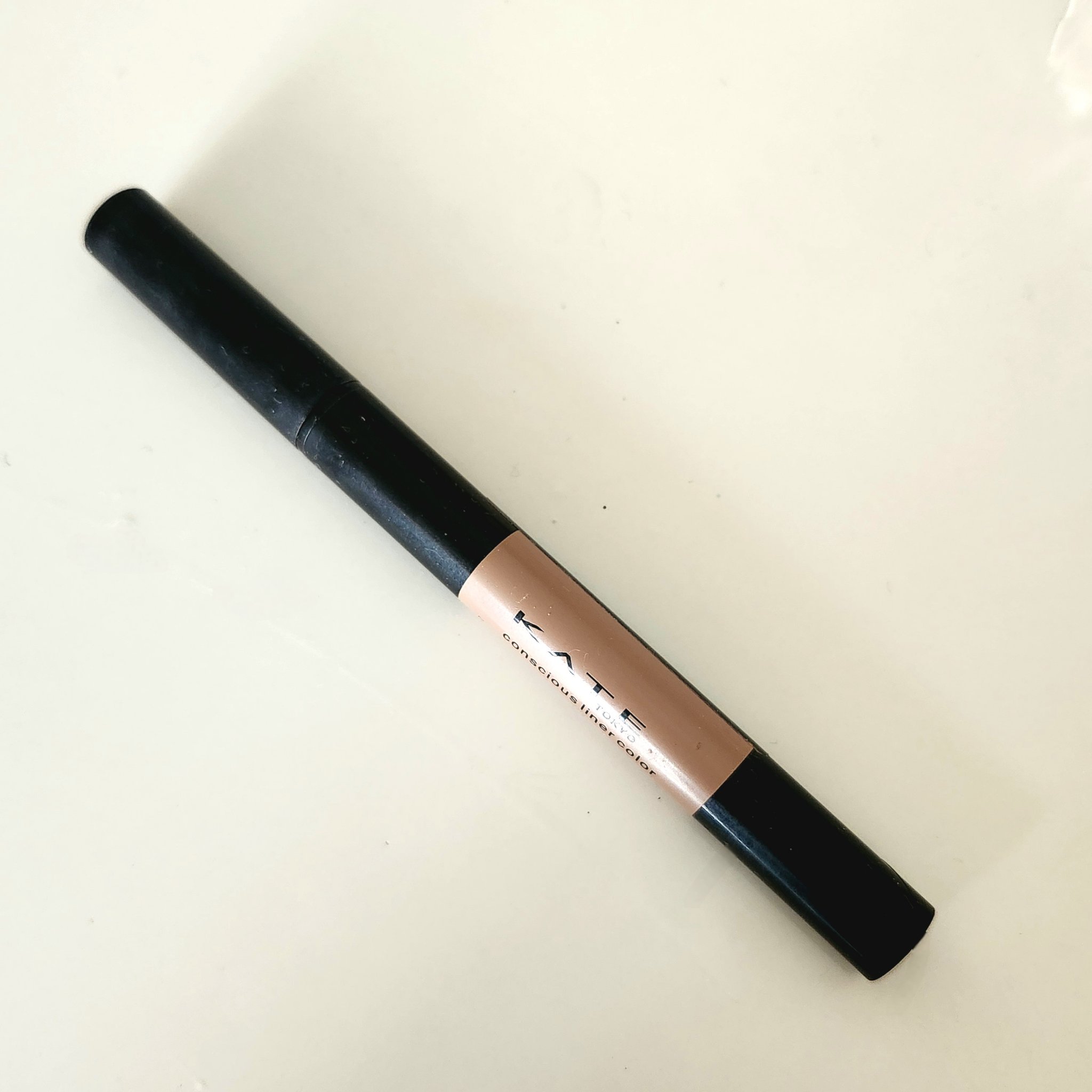 コンシャスライナーカラー 02 ヌーディーベージュ/KATE/リキッドアイライナーを使ったクチコミ（1枚目）