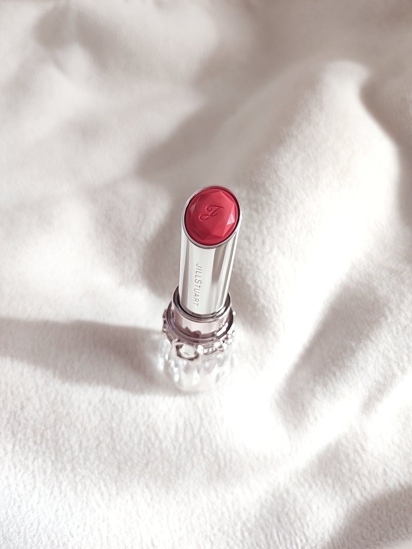 ジルスチュアート　リップブロッサム グロウ 05 noble plumeria/JILL STUART/口紅を使ったクチコミ（2枚目）