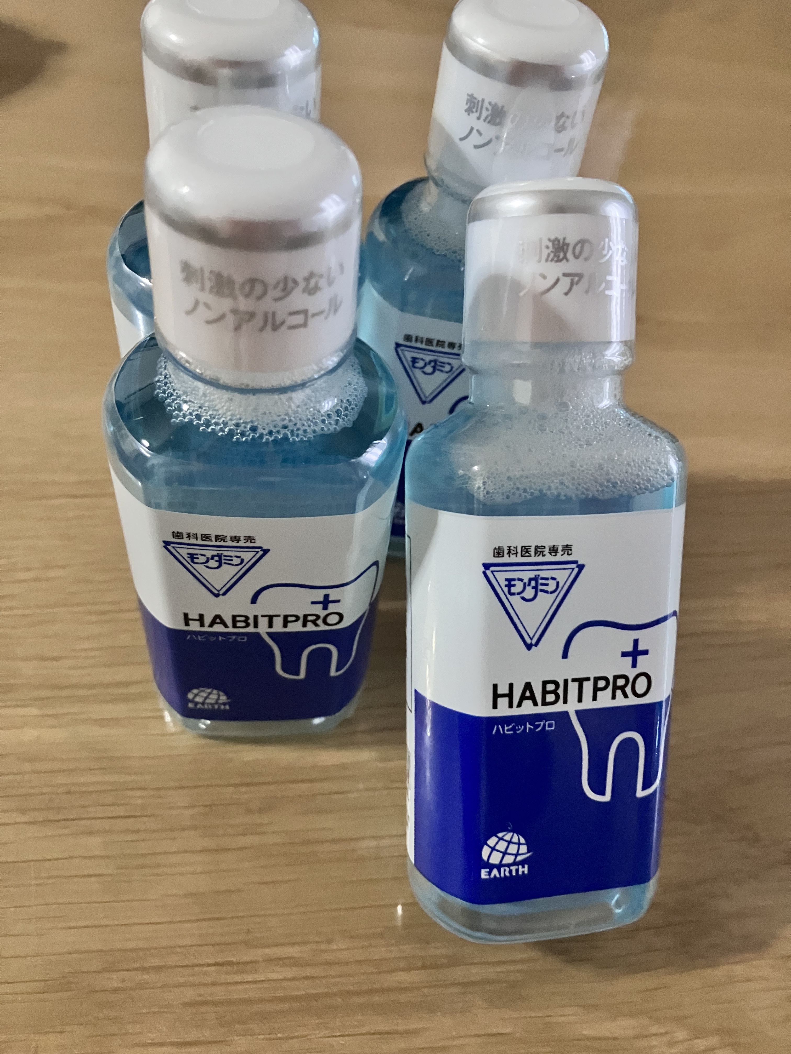 アース製薬 モンダミンハビットプロのクチコミ「雑誌に掲載されていて気になりました。
甘さが残り、軽く水でゆすいじゃう。
口内スッキリ感はある.....」（1枚目）