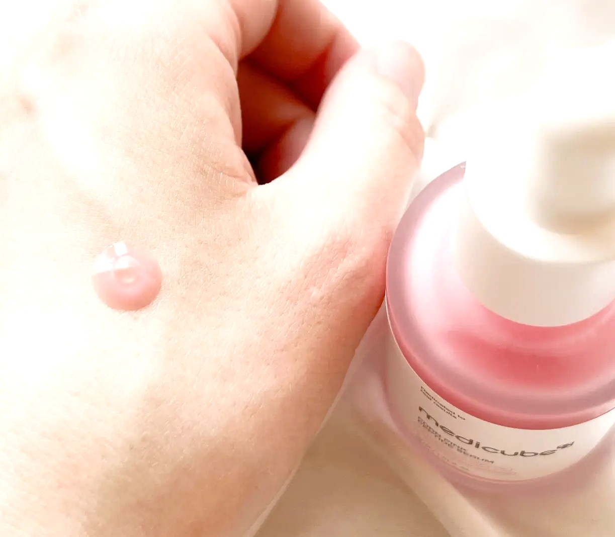 PDRNピンクアンプル PDRN 10,000ppm配合/MEDICUBE/美容液を使ったクチコミ（2枚目）