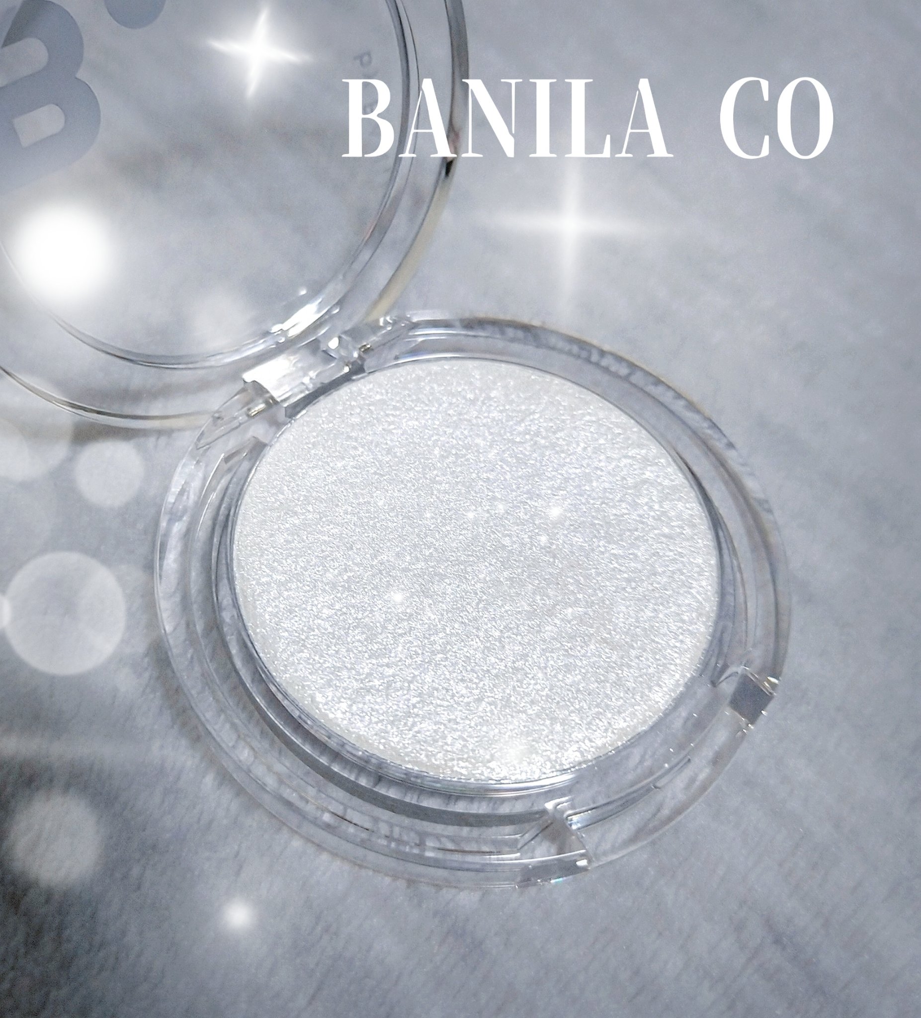 バニラコ　シルキーグロウハイライター WH01 フローズン/BANILA CO/パウダーハイライトを使ったクチコミ（1枚目）