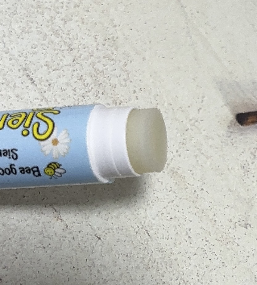Organic Lip Balm/Sierra Bees/リップバームを使ったクチコミ（2枚目）