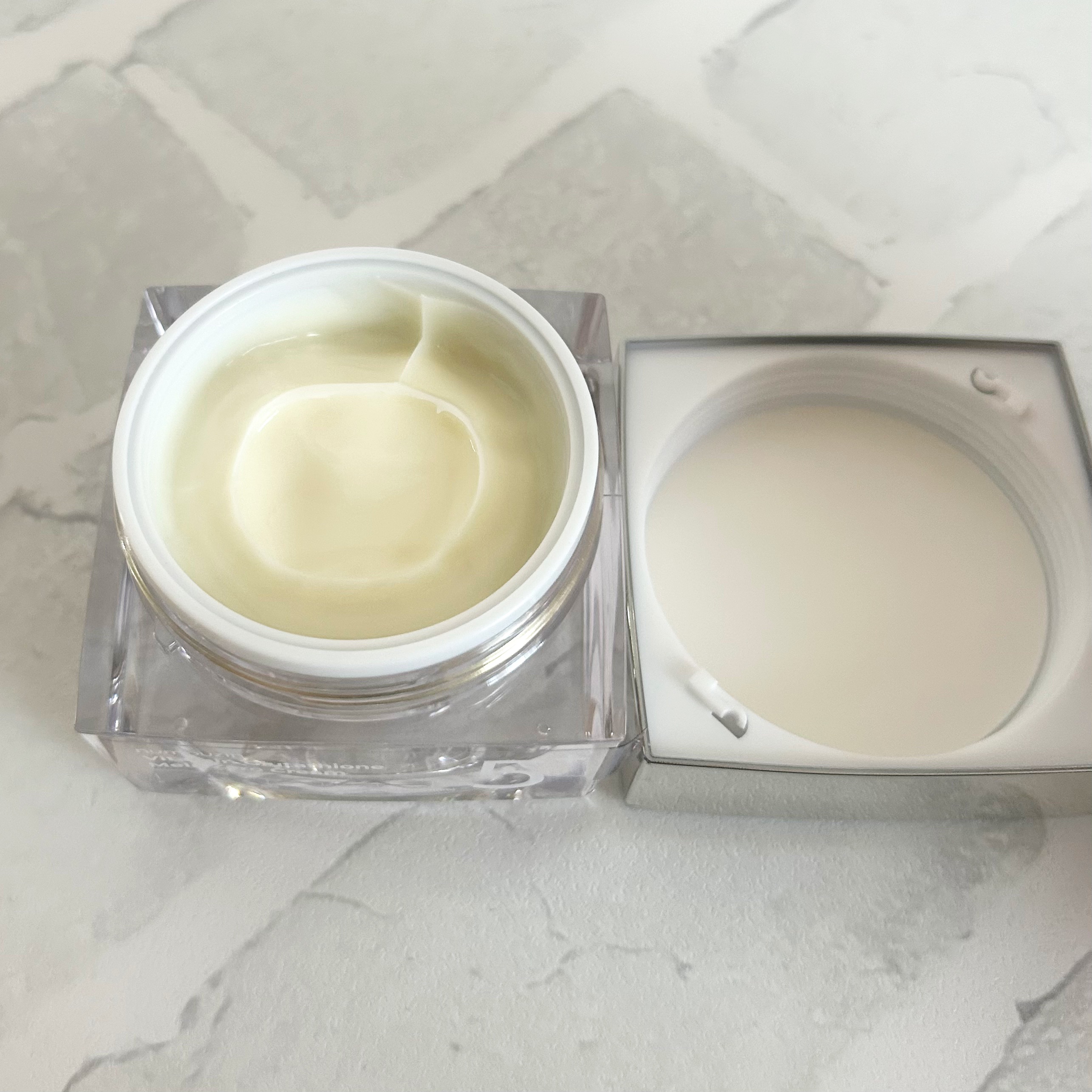 5番 白玉グルタチオンCメラゼロクリーム/numbuzin/フェイスクリームを使ったクチコミ（2枚目）