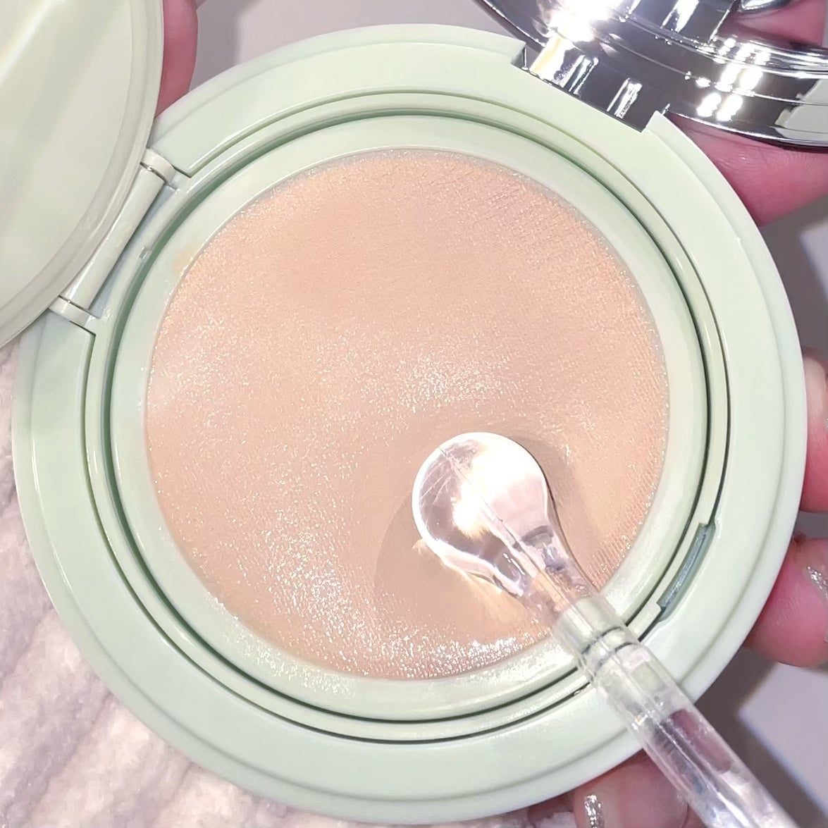 プラダ メッシュ クッション/PRADA BEAUTY/クッションファンデーションを使ったクチコミ(2枚目)