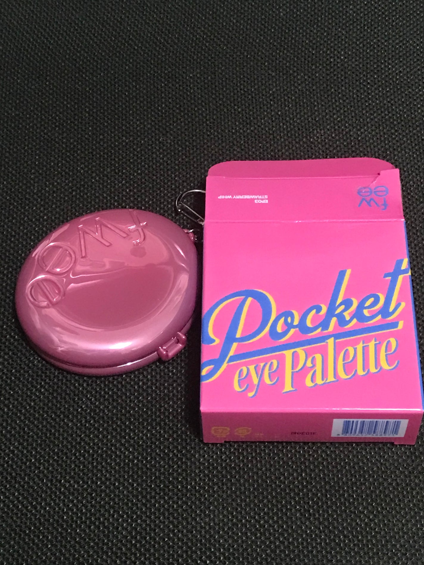 フィー フィンガーライク シリコン リップブラシ/fwee/メイクブラシを使ったクチコミ(3枚目)