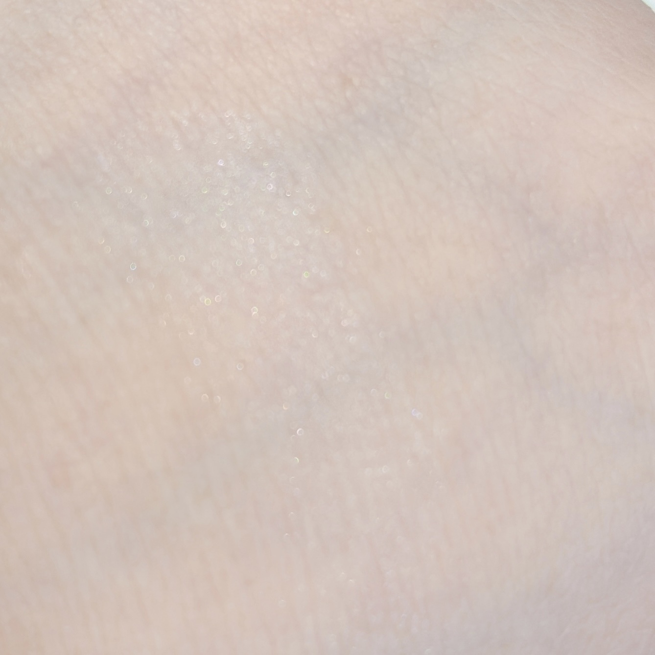 ライトリフレクティング プリズマティックパウダー 03878/NARS/プレストパウダーを使ったクチコミ（3枚目）