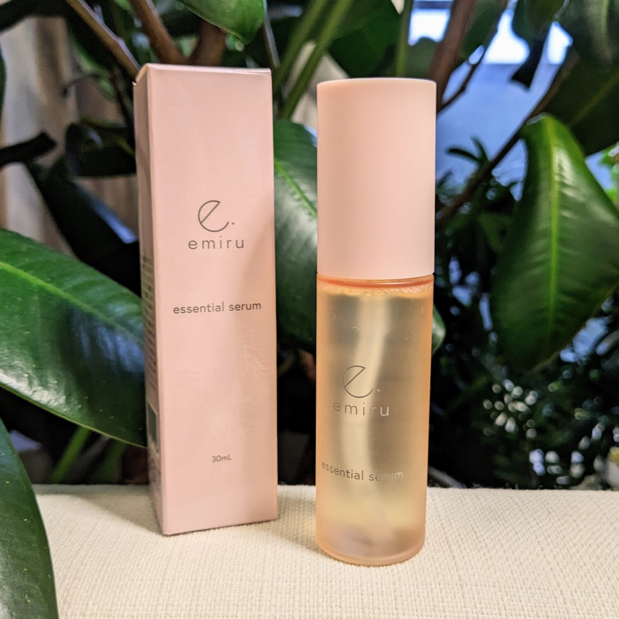 エッセンシャルセラム/emiru/美容液を使ったクチコミ（2枚目）