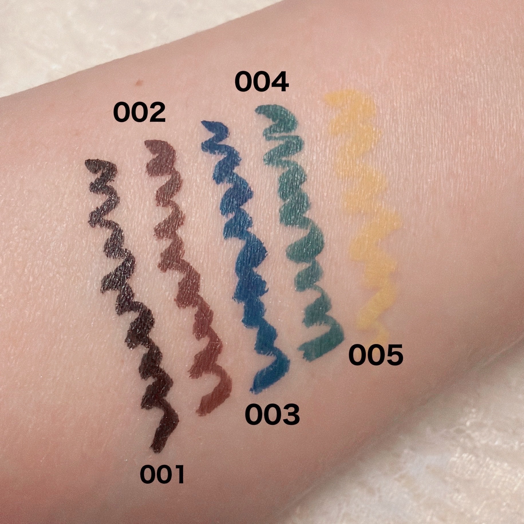 MAYA JAMA ワンダー インクライナー/リンメル ロンドン/リキッドアイライナーを使ったクチコミ（2枚目）