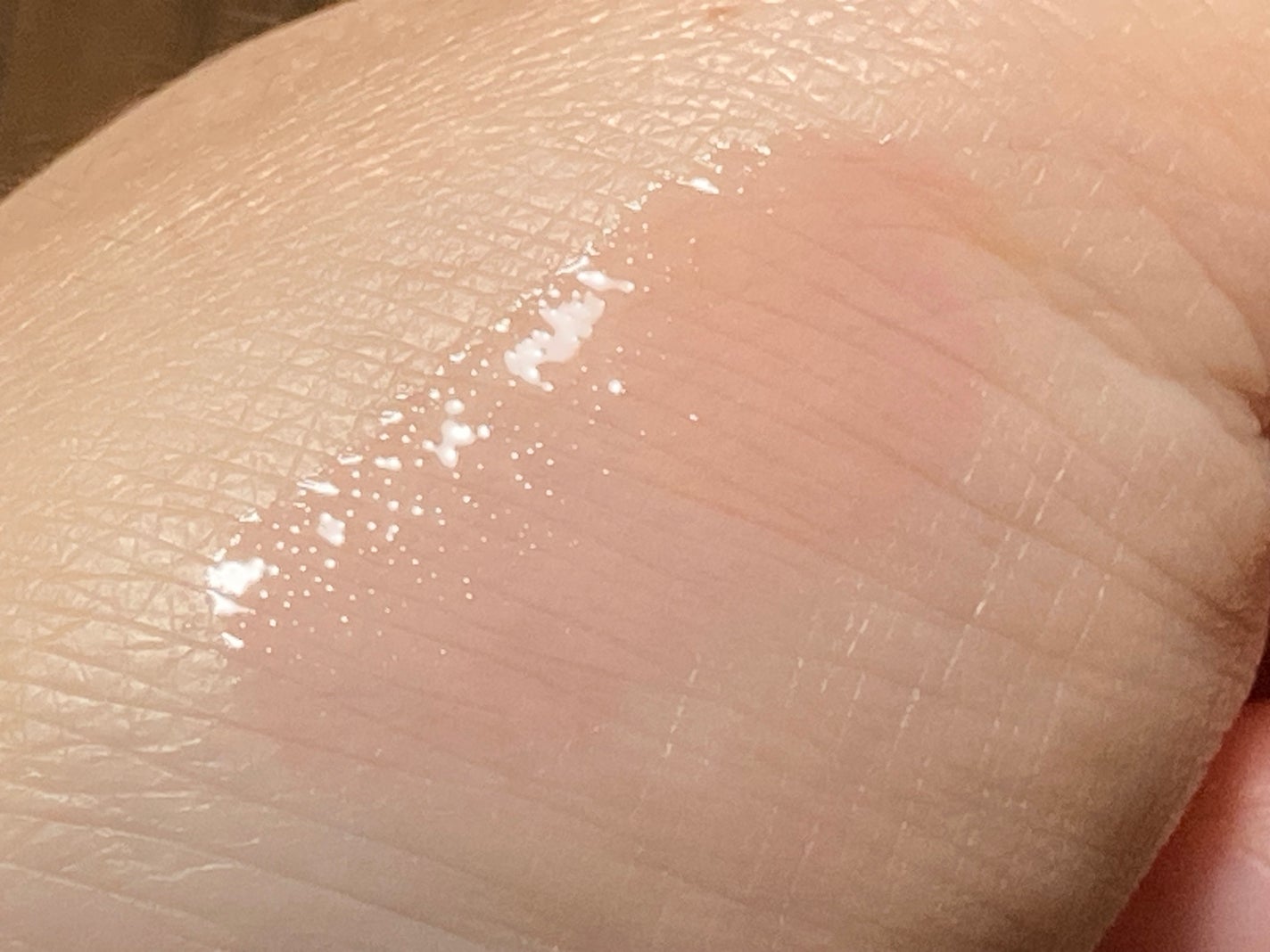 キスキス ビー グロウ オイル/GUERLAIN/リップグロスを使ったクチコミ(5枚目)