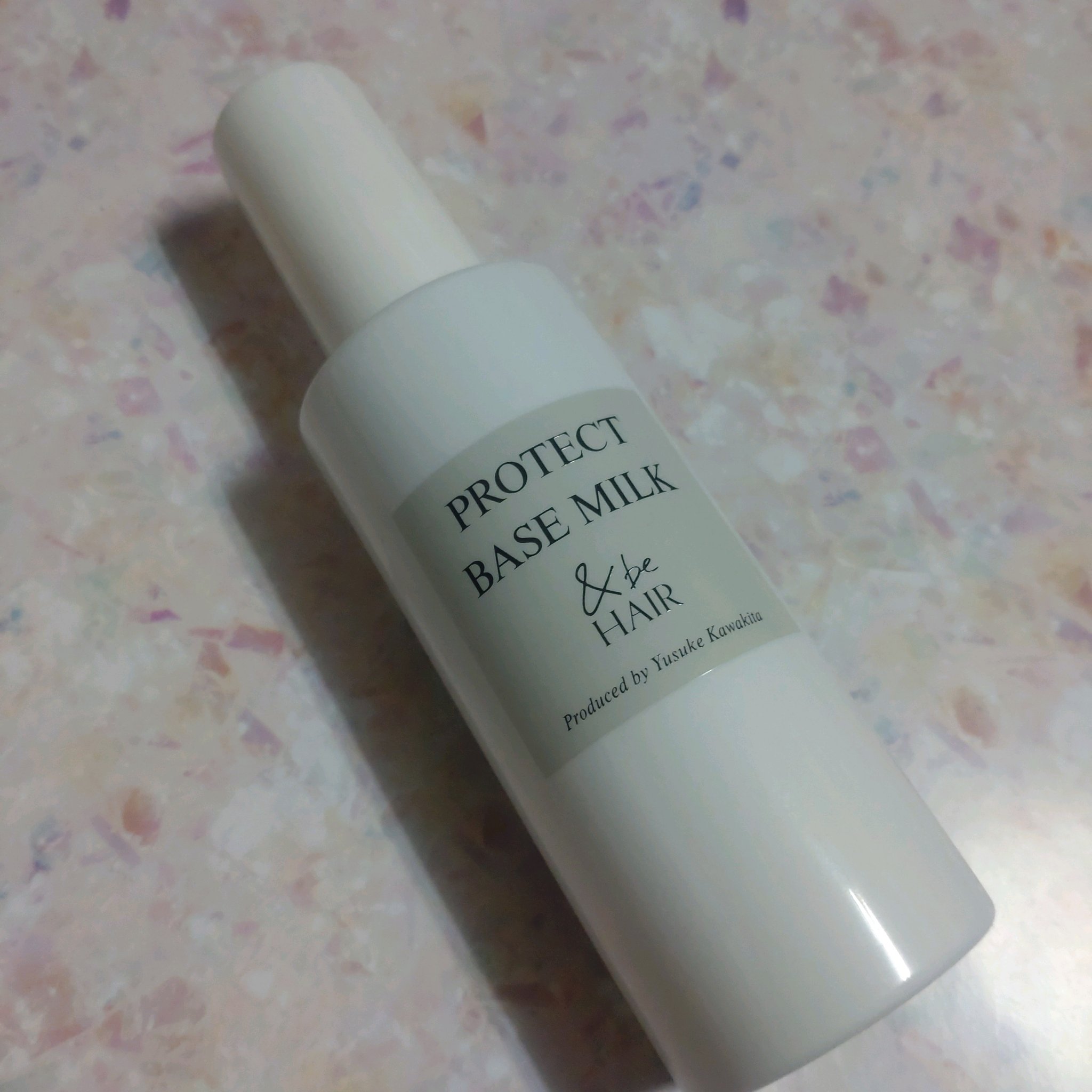 マグノリアの匂い好きなので…

オイルか悩んで、そんなに傷んでないのでミルクにしてみました

もう！匂いがいい！
ちょっと毛先に馴染ませておくだけで結構いい匂い続いてたと思う

半乾きの状態で馴染ませて、ドライヤーする気力が無かった日も、毛