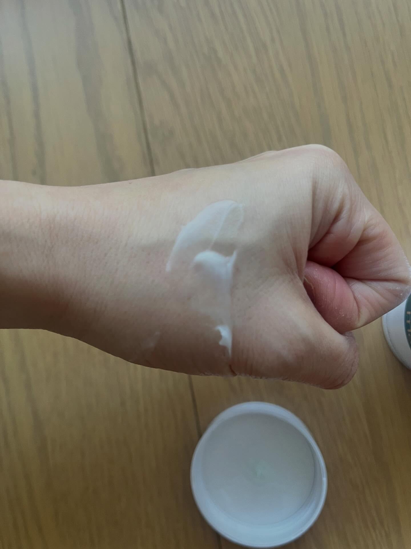 カシー ボザール マニュアン マニュアンのクチコミ「カシー　ボザール　マニュアン✋

こちらも金沢のアットコスメ購入品✨
アトリックスも好きだけど.....」（3枚目）