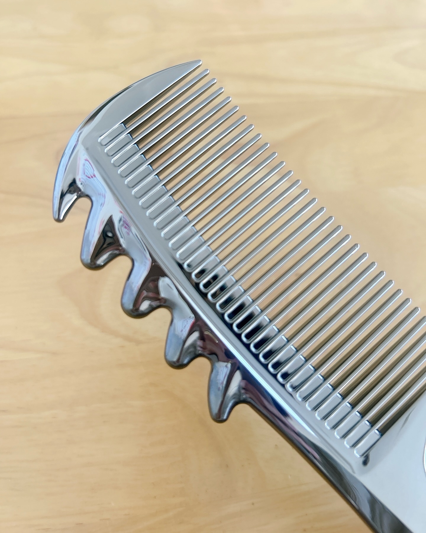 LOVECHROME PGスカルプカッサ プレミアムブラックのクチコミ「【LOVECHROME】
✔️PG スカルプカッサ プレミアムブラック

年末にメイクさんがメ.....」（3枚目）