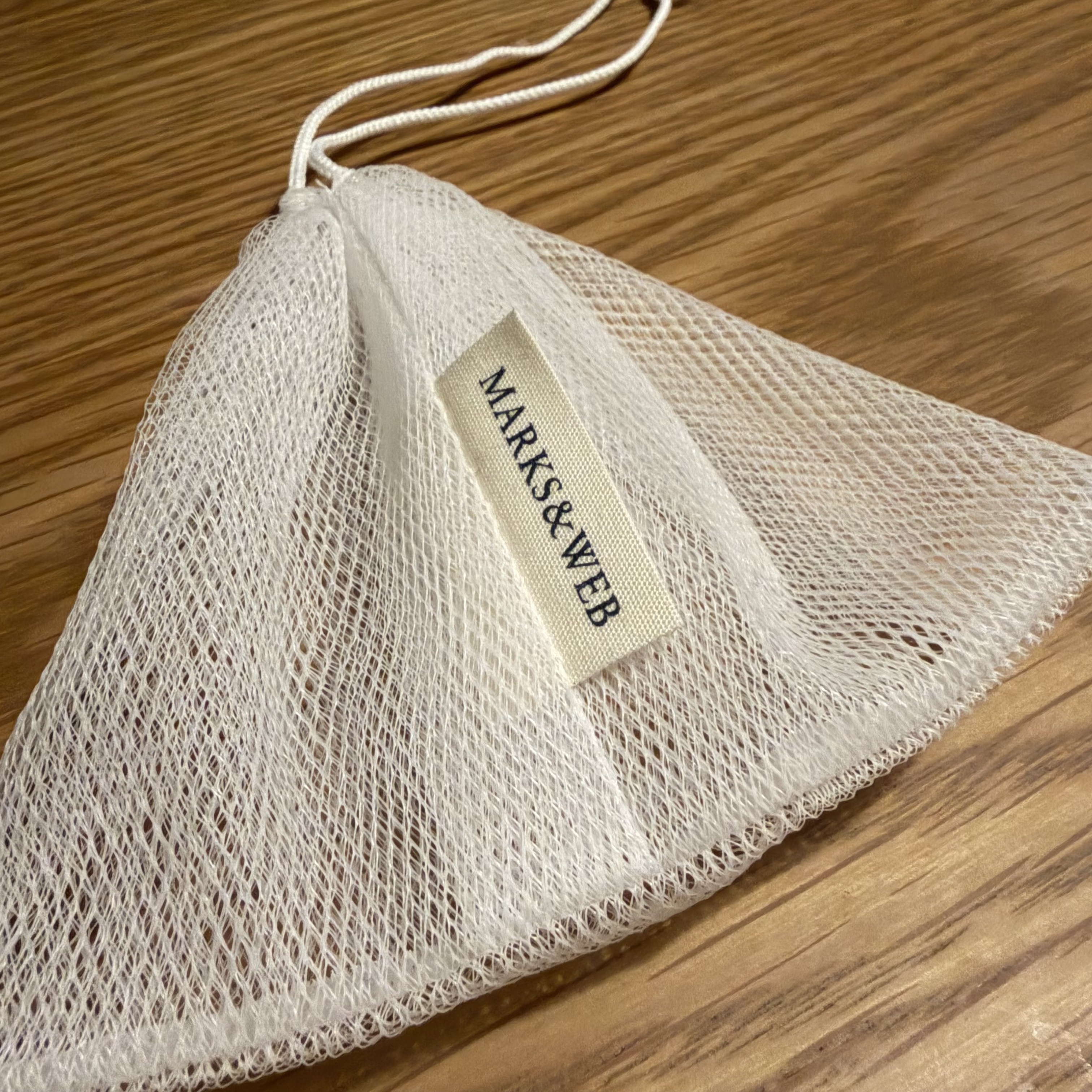 MARKS&WEB バブルソープポーチのクチコミ「🌟MARKS&WEB
バブルソープポーチ

石鹸を入れる泡だてポーチ。
紐をかけられて便利です！..」（2枚目）